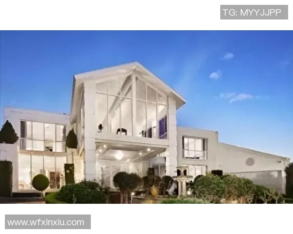 探秘足球明星的豪宅生活揭开他们的奢华居所与独特风格