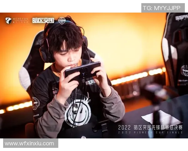 西安足球队杯赛逆袭之旅展现团结拼搏精神与不屈信念 西安足球队杯赛逆袭之旅展现团结拼搏精神与不屈信念