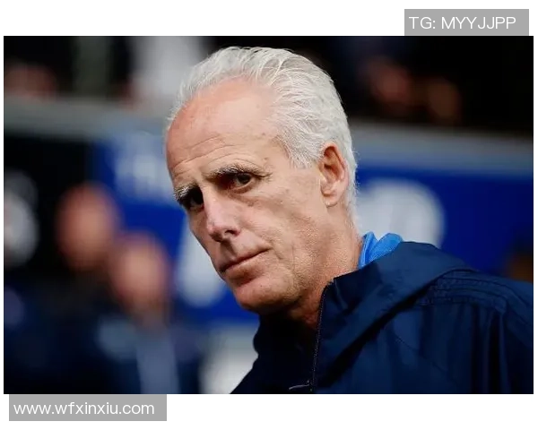 足球明星半蹲拍照视频引发热议球迷纷纷模仿展现独特魅力与风格 足球明星半蹲拍照视频引发热议球迷纷纷模仿展现独特魅力与风格